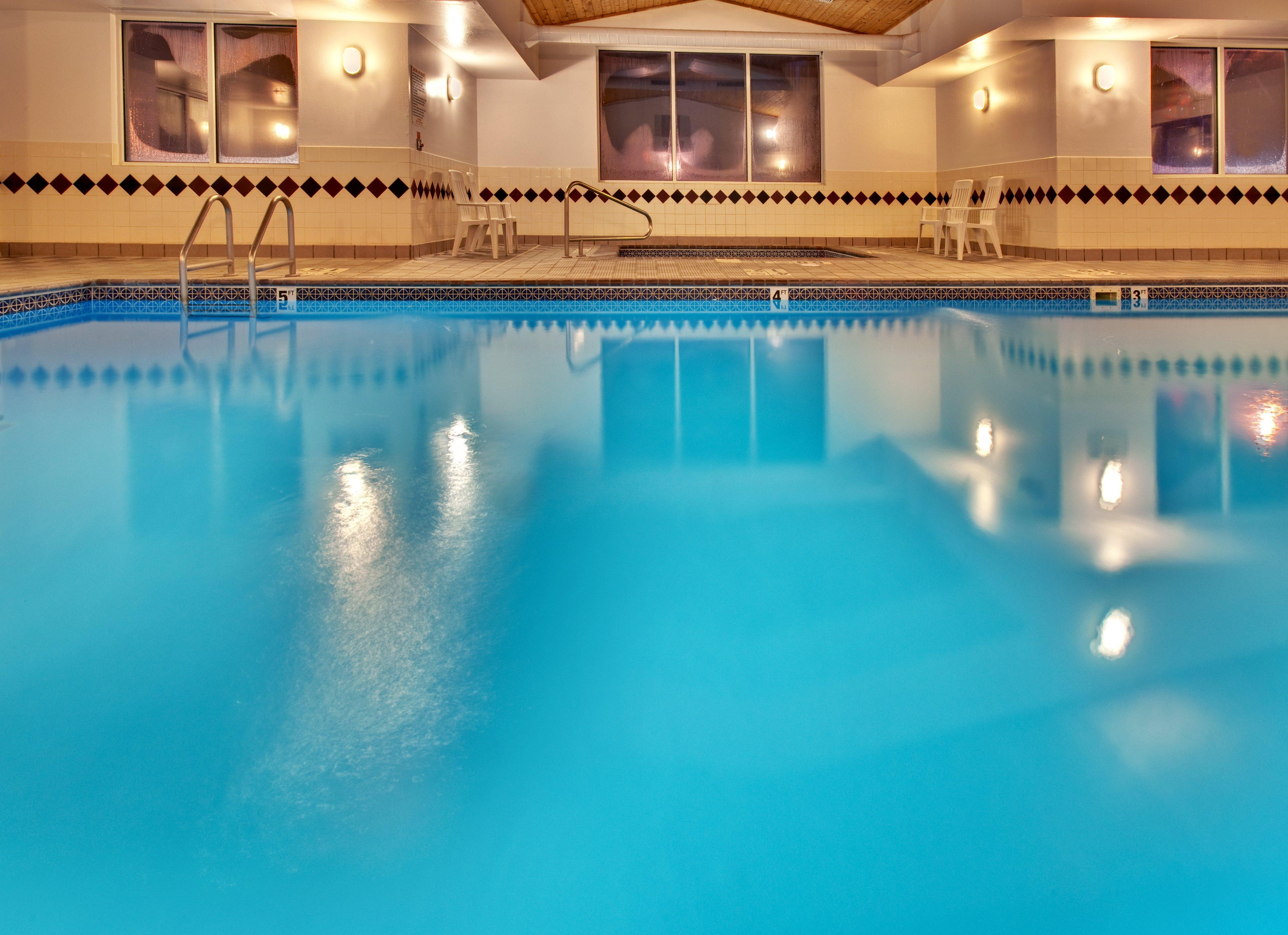 Holiday Inn Express O'Neill By Ihg Bagian luar foto