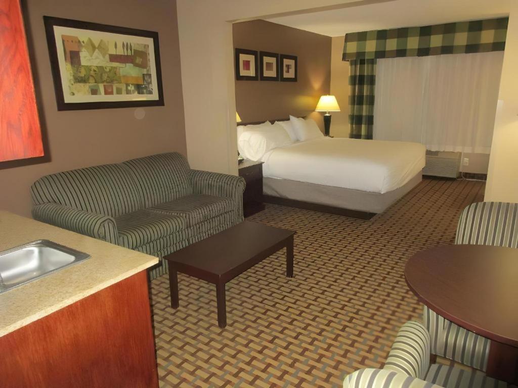 Holiday Inn Express O'Neill By Ihg Bagian luar foto