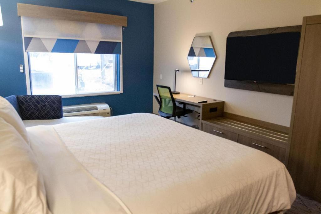 Holiday Inn Express O'Neill By Ihg Bagian luar foto
