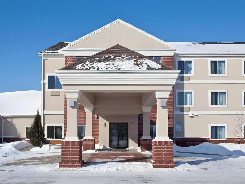 Holiday Inn Express O'Neill By Ihg Bagian luar foto