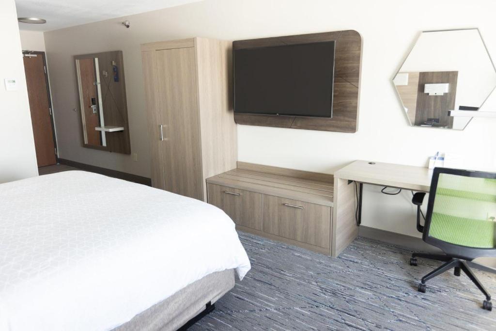 Holiday Inn Express O'Neill By Ihg Bagian luar foto